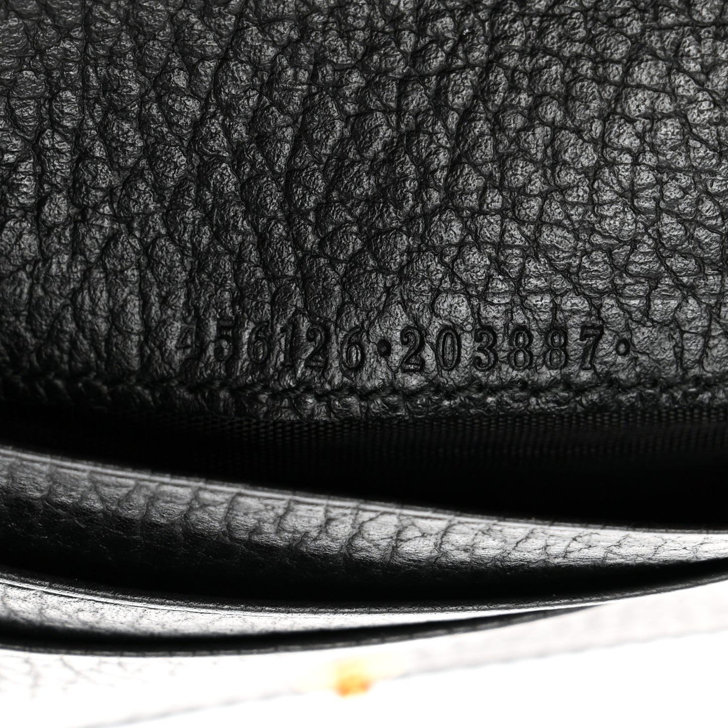 Pebbled Calfskin GG Marmont Card Case Black