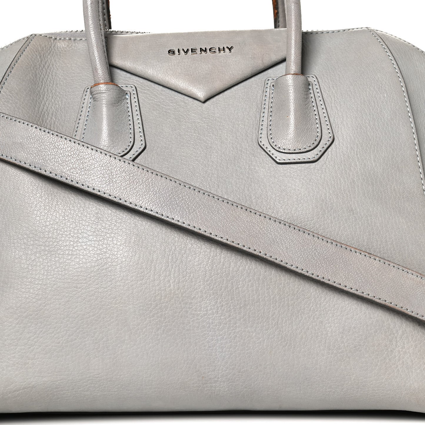 Sugar Goatskin Medium Antigona Pearl Grey