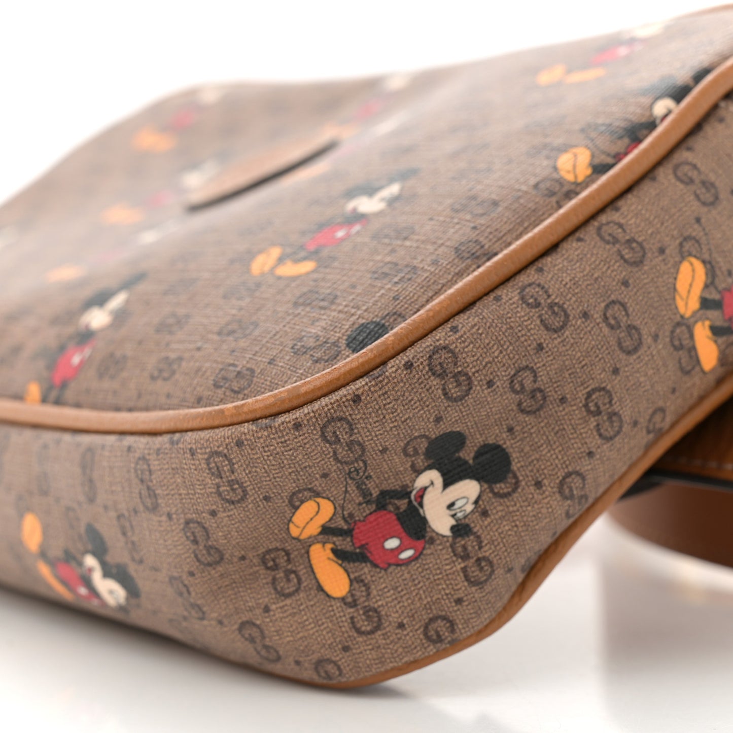 X DISNEY Mini Vintage GG Supreme Monogram Mickey Mouse Small Belt Bag 120 48 Beige Vintage Sun Oil