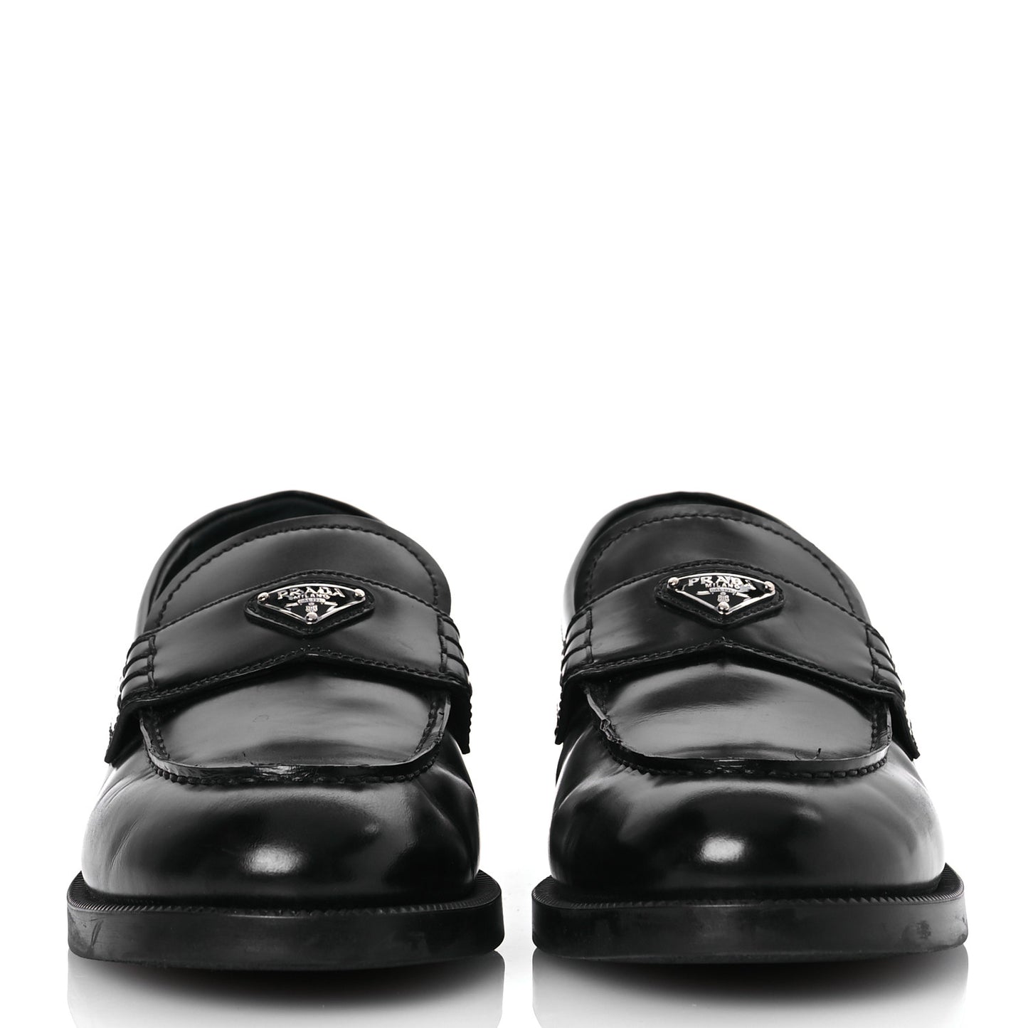 Spazzolato Metal Triangle Logo Loafers 38 Black