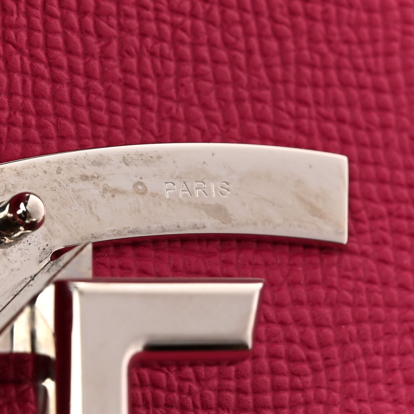 Carat Calfskin Gabrielle PM Fuchsia