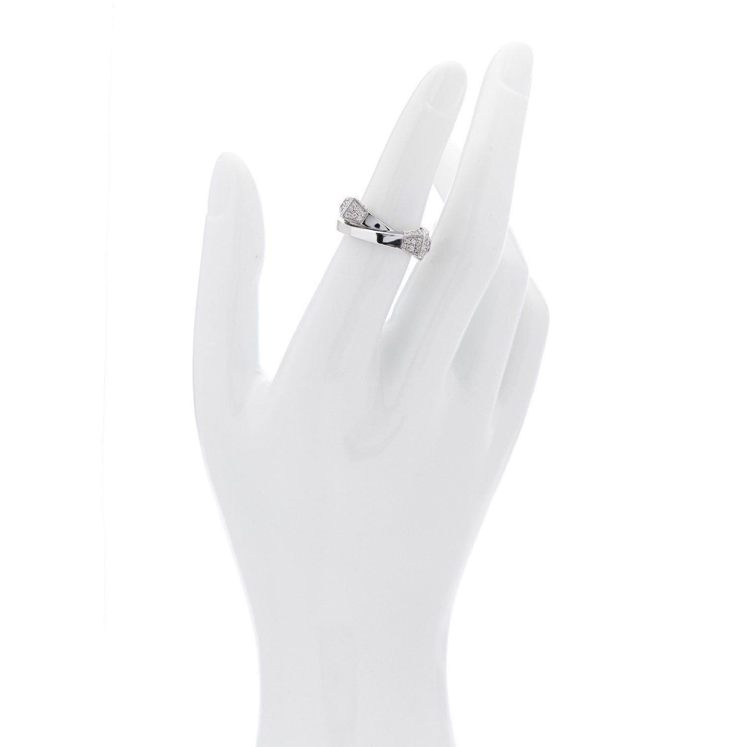 Gucci 18K White Gold Diamond Interlocking Chiodo Ring 52 6 2 of 5