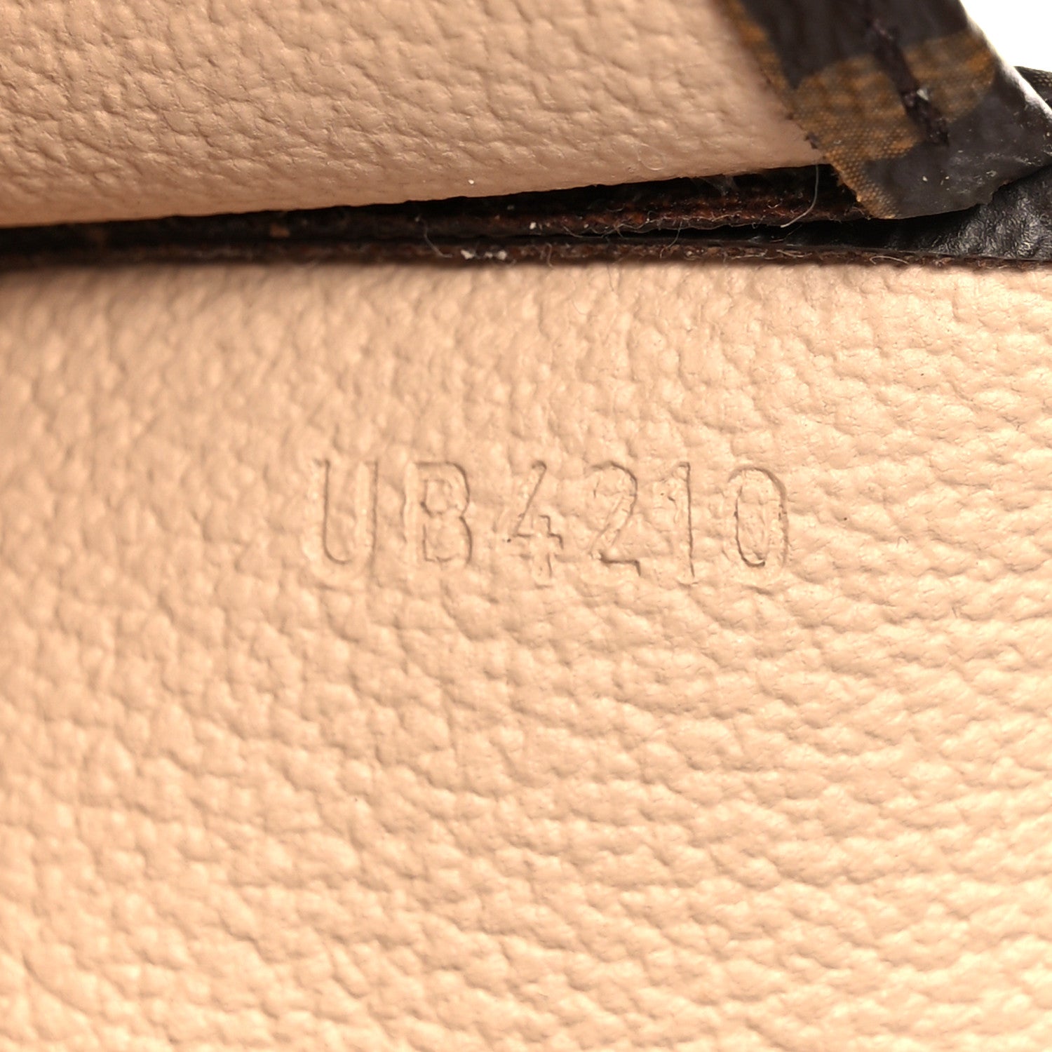 Louis Vuitton Monogram Toiletry Pouch 26 7 of 9