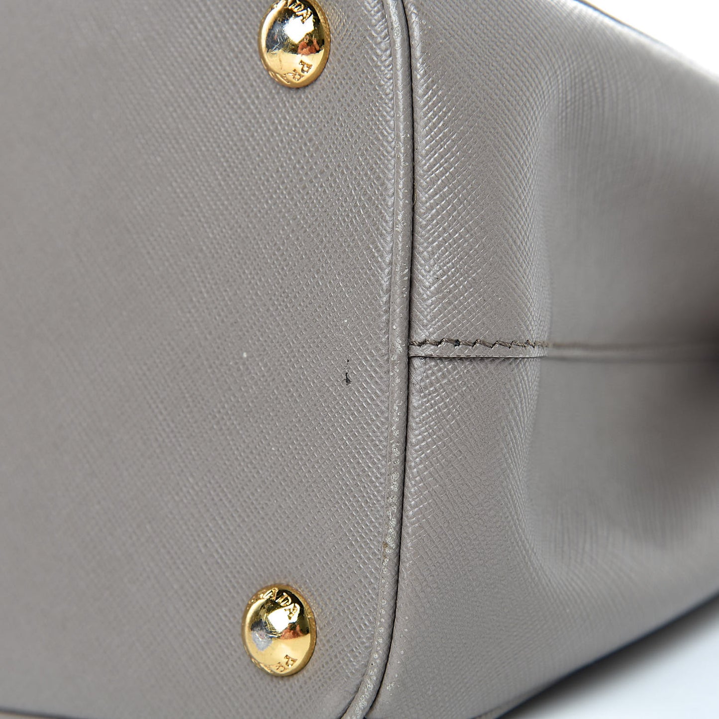 Saffiano Small Galleria Double Zip Tote Argilla
