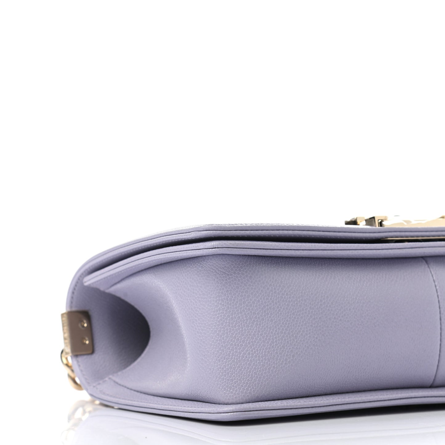 Caviar Quilted Medium Boy Flap Light Purple
