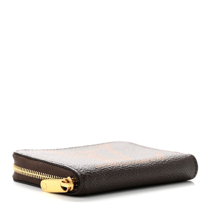 Louis Vuitton Monogram Giant Zippy Coin Purse 4 of 7