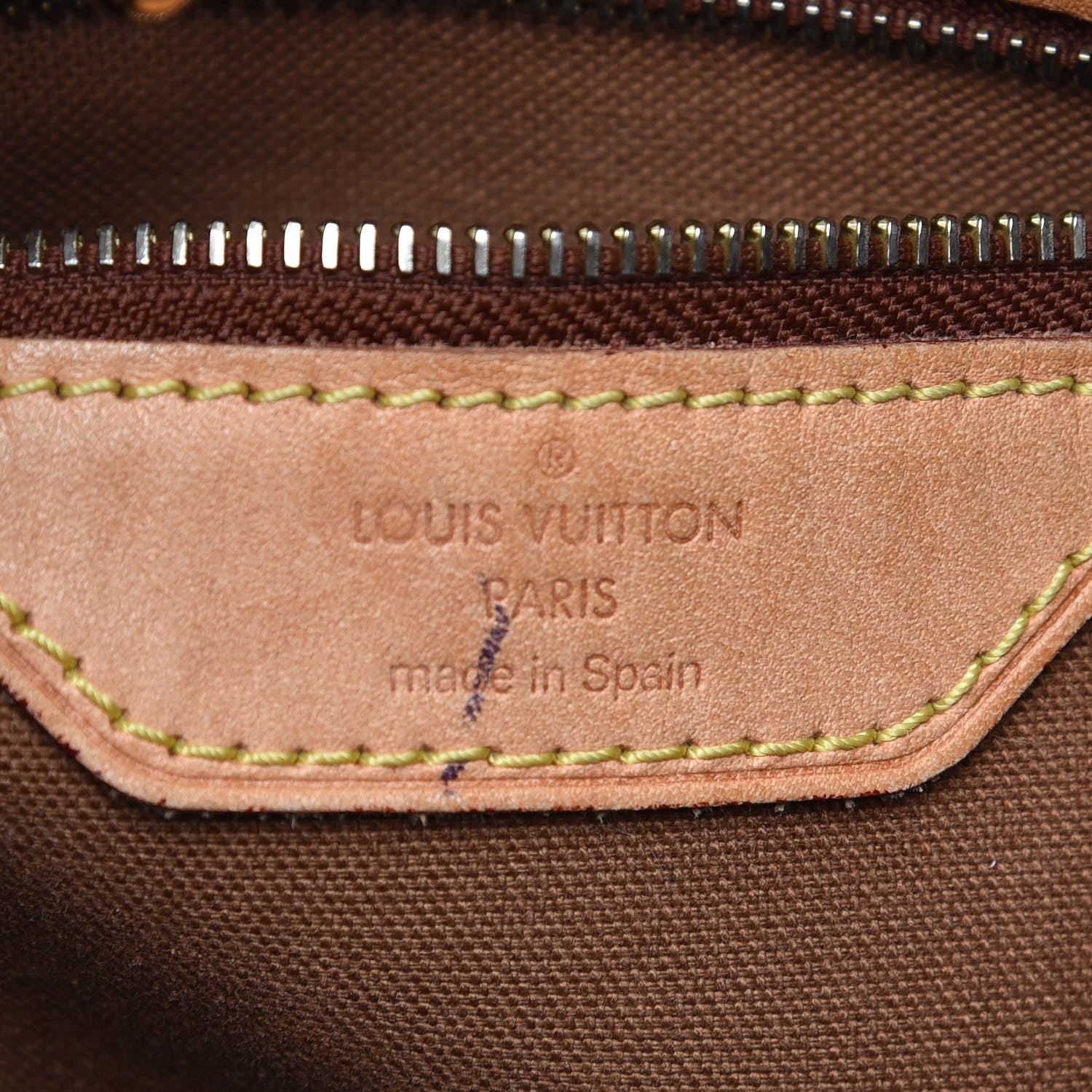 Louis Vuitton Monogram Batignolles Vertical 6 of 16