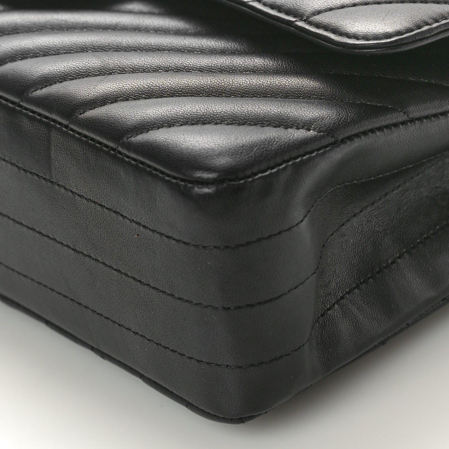 Lambskin Chevron Quilted Medium Double Flap Black