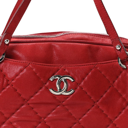 Chanel Iridescent Calfskin Quilted Relax CC Camera Case Red 14 of 19