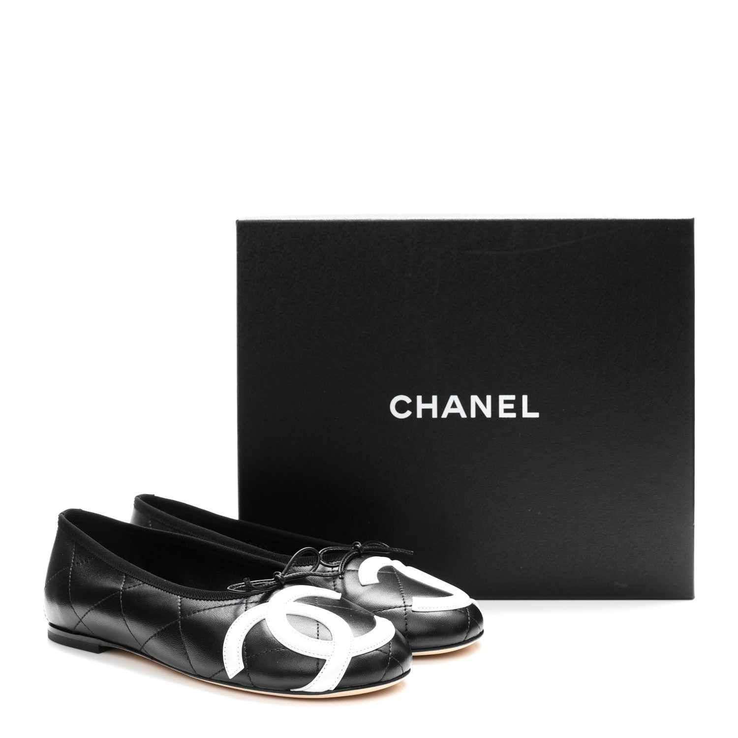 Chanel Lambskin Quilted CC Cambon Ballet Flats 38.5 Black White 10 of 10