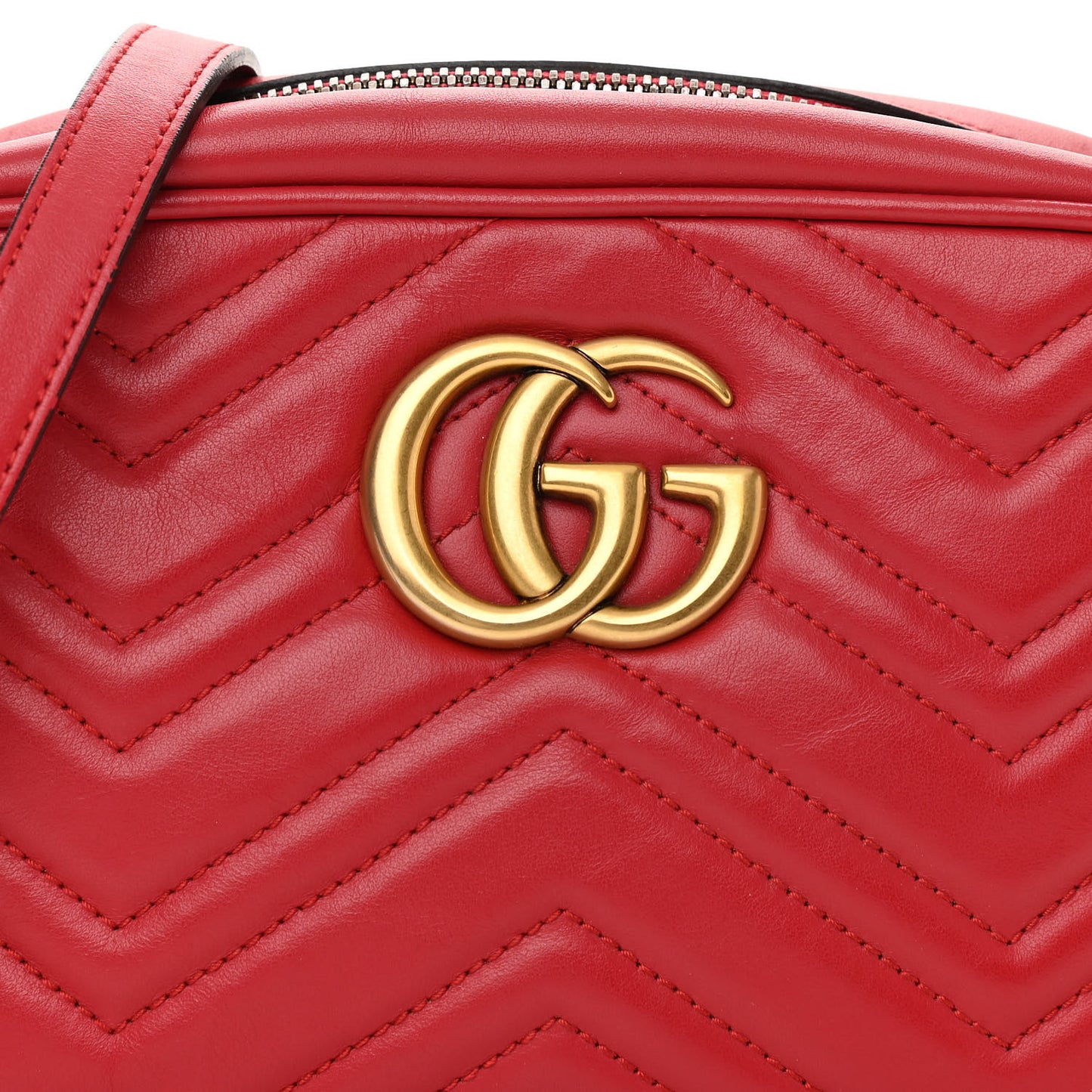 Calfskin Matelasse Small GG Marmont Chain Shoulder Bag Hibiscus Red
