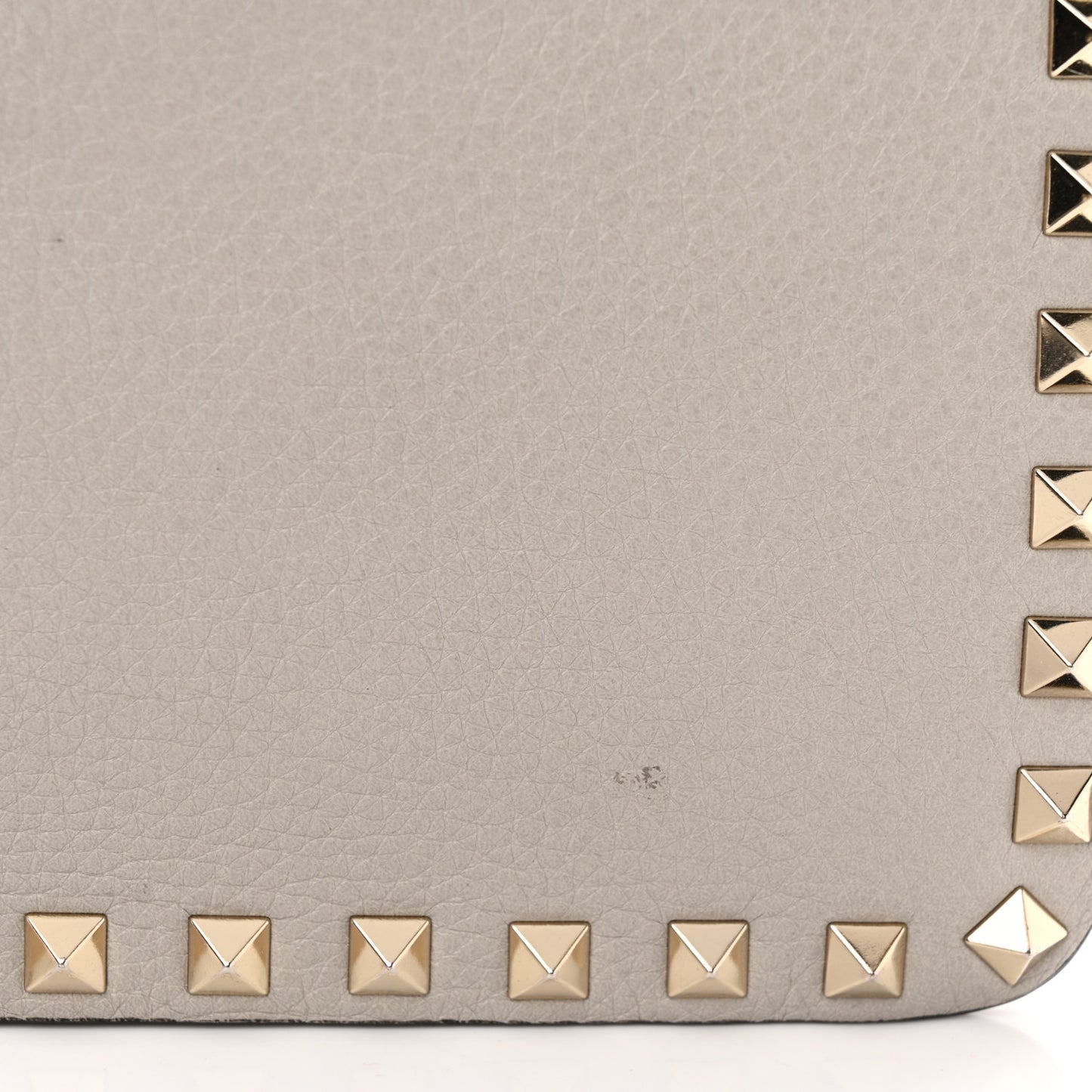Pebbled Calfskin Rockstud Side Slip Crossbody Pastel Grey