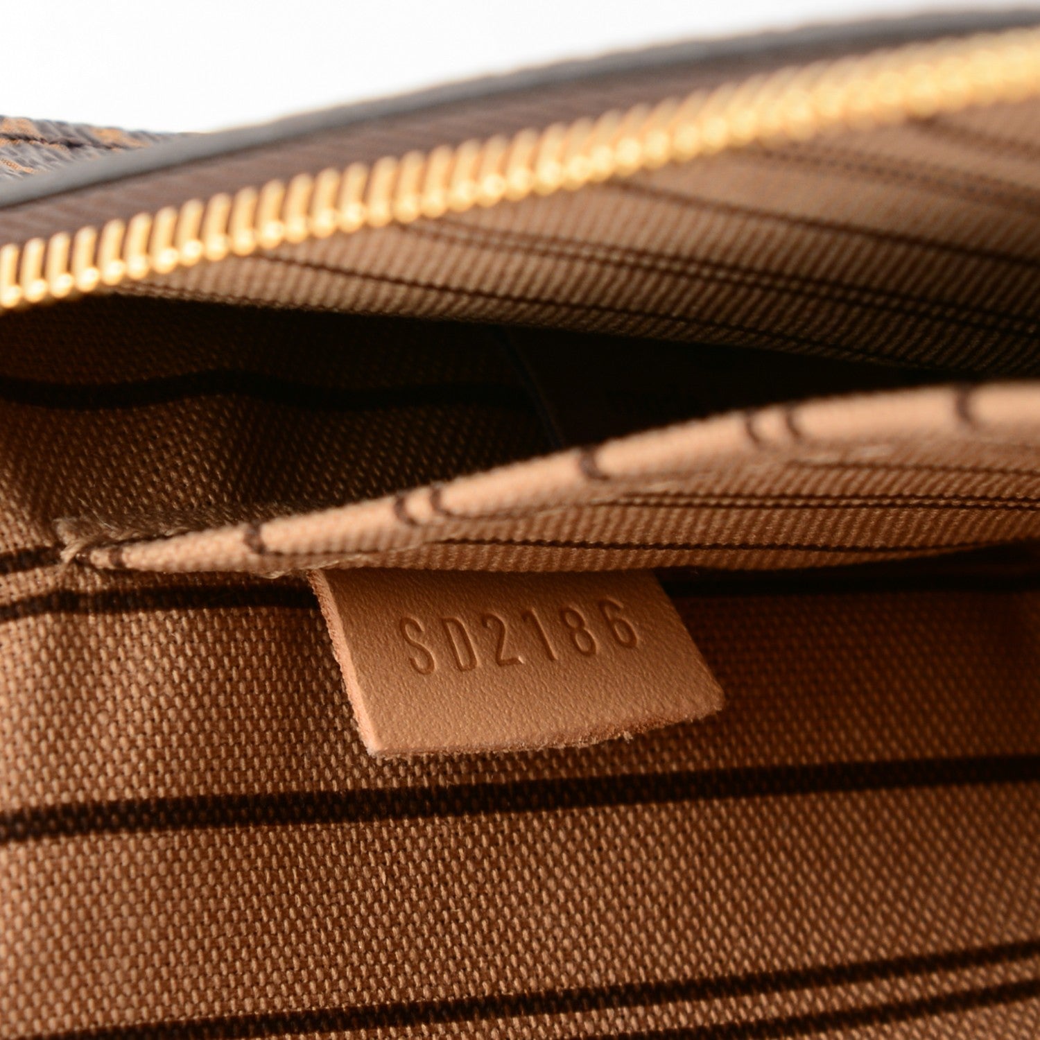 Louis Vuitton Monogram Neverfull MM GM Pochette 7 of 7