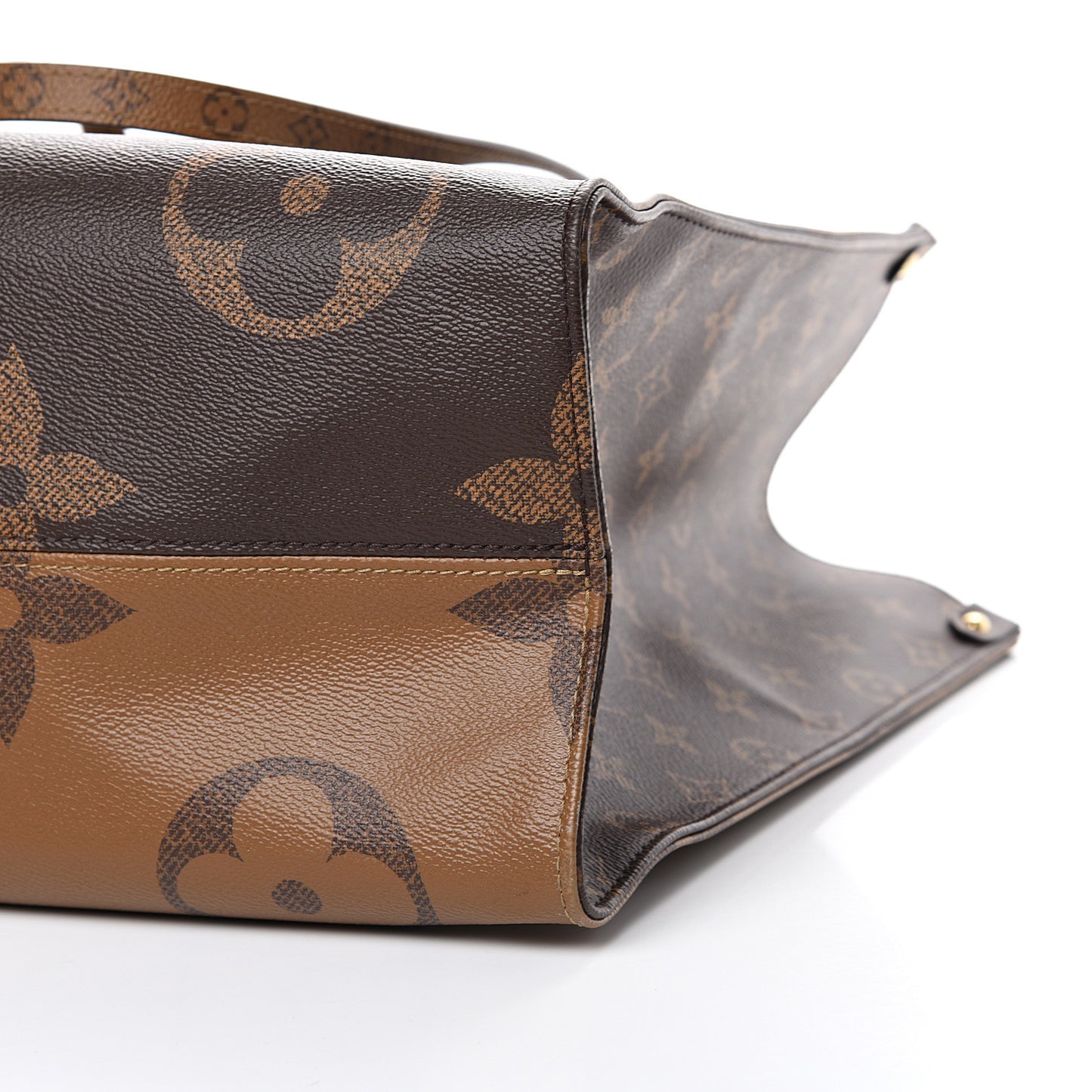 Reverse Monogram Giant Onthego GM