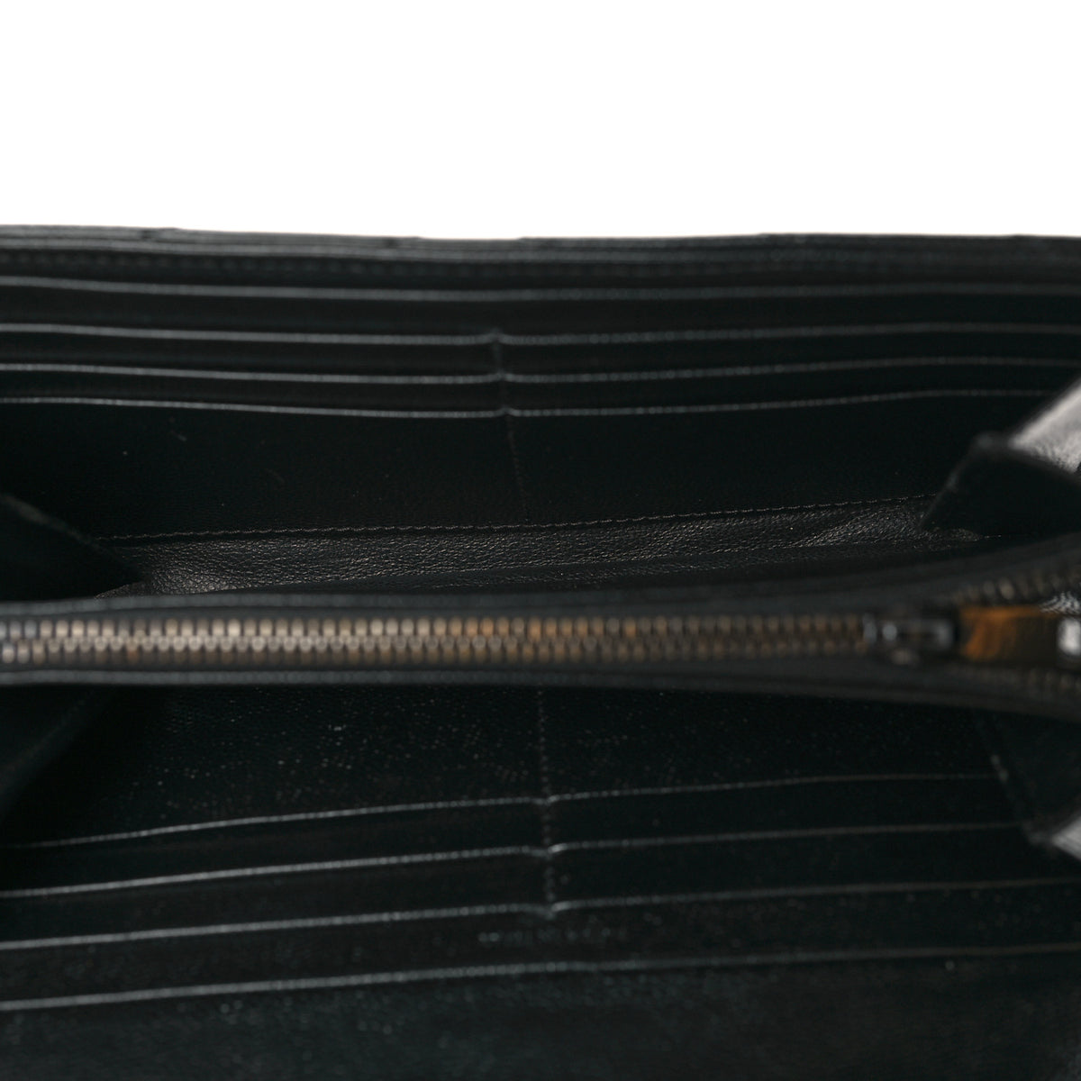 Grain De Poudre Matelasse Chevron Monogram Monochrome Flap Wallet Black
