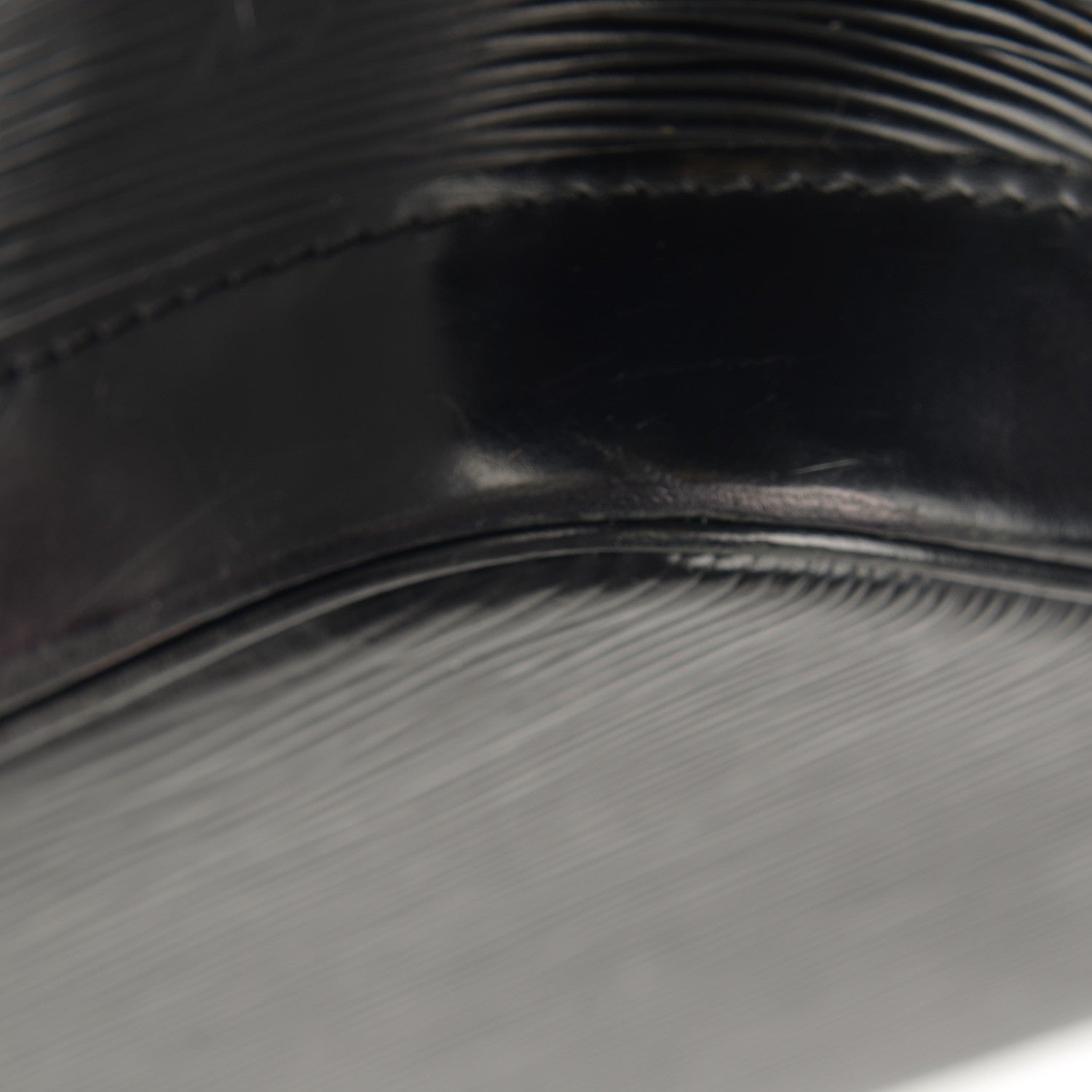 Louis Vuitton Epi Alma PM Black 2 of 10