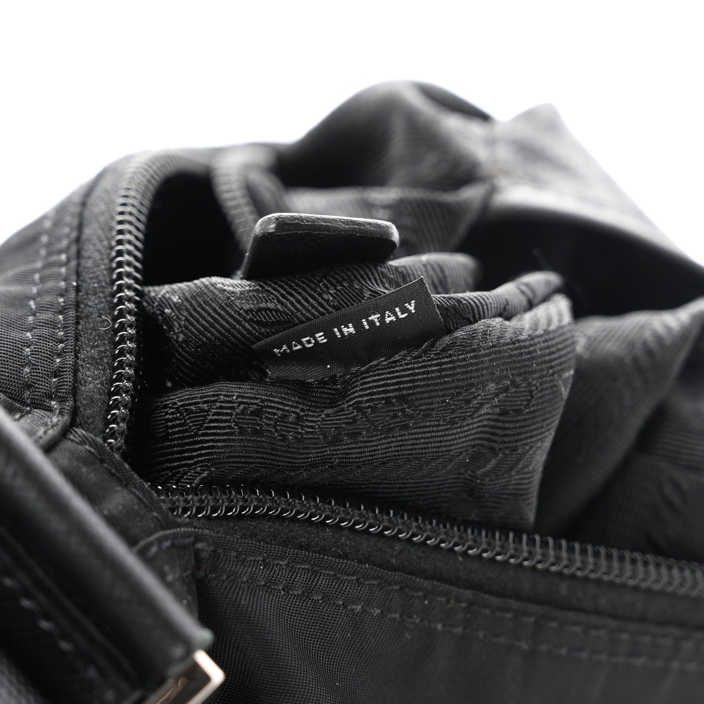 Nylon Vela Messenger Bag Black
