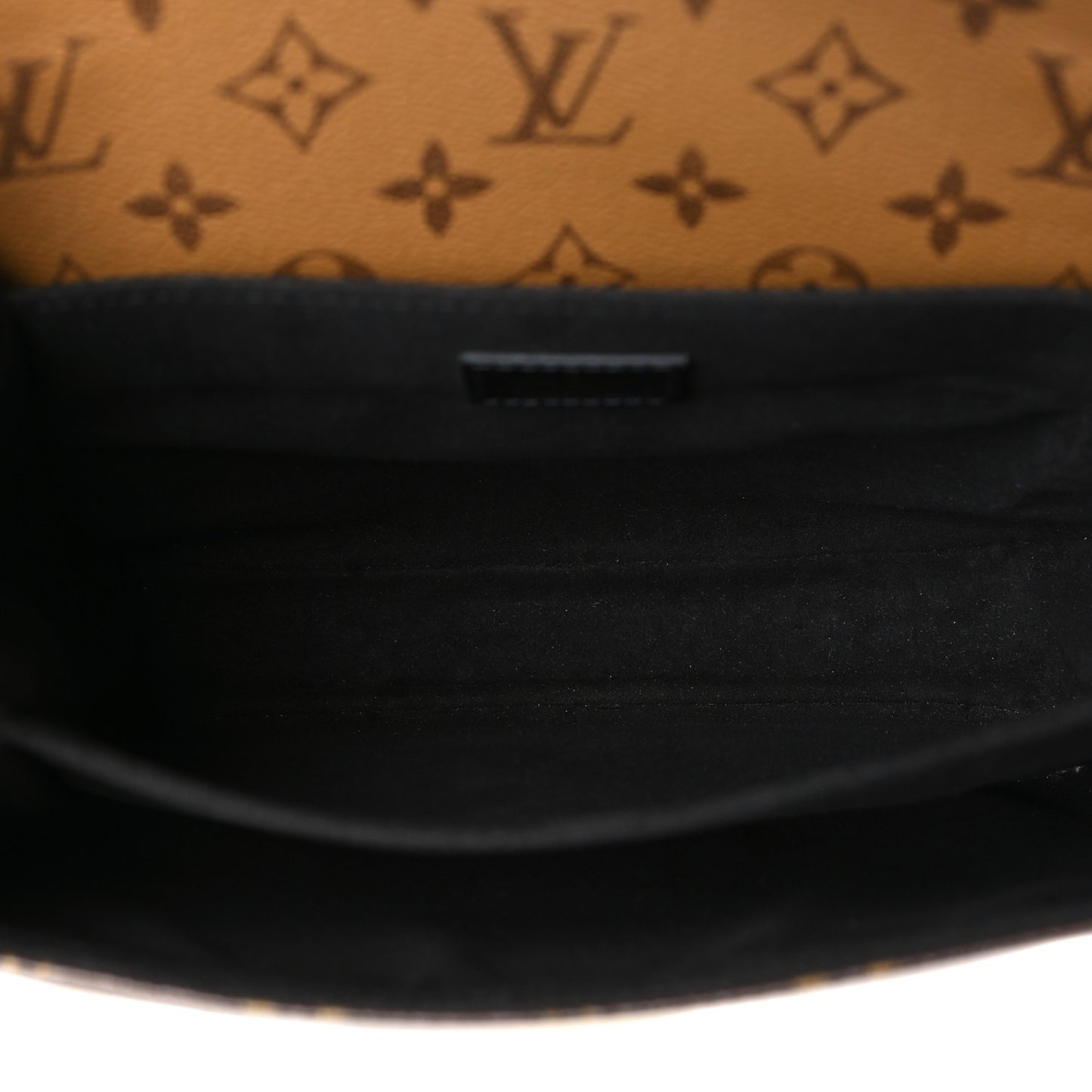 Reverse Monogram Pochette Metis