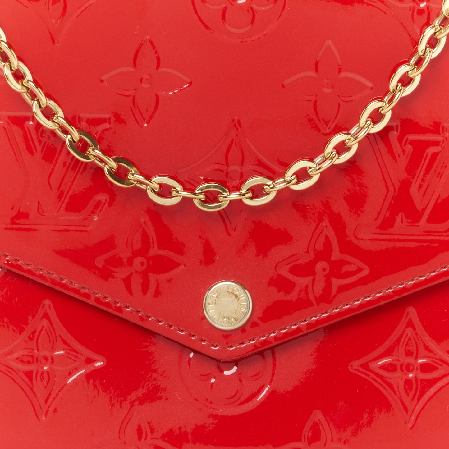 Vernis Felicie Pochette Chain Wallet Cherry