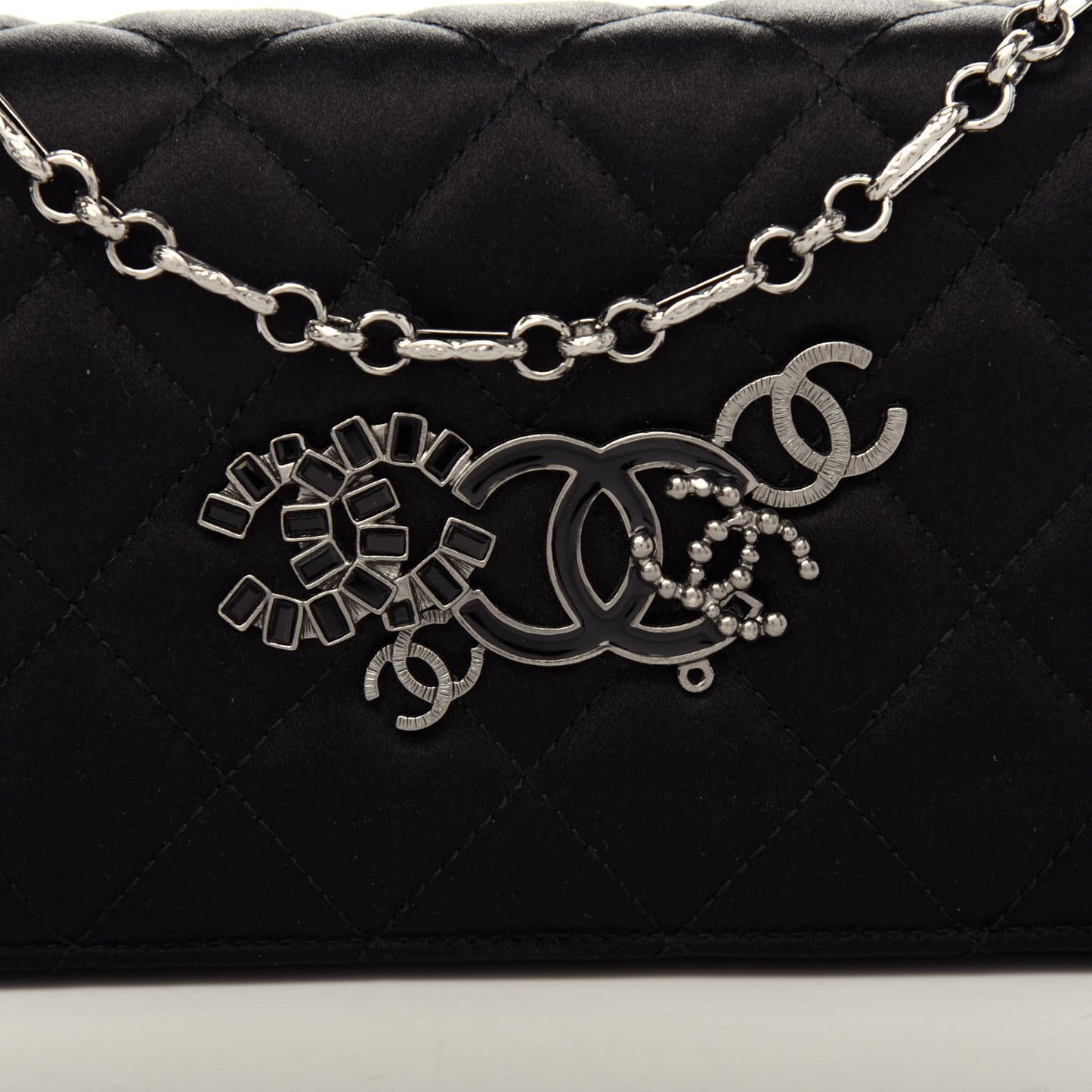 Satin Quilted CC Clutch With Chain Black