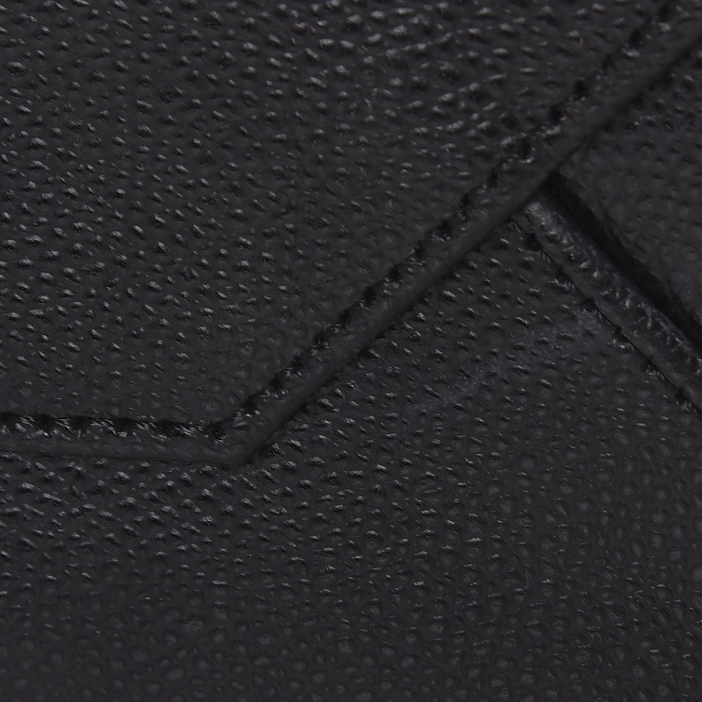 Grained Calfskin Small Vertical Cabas Black