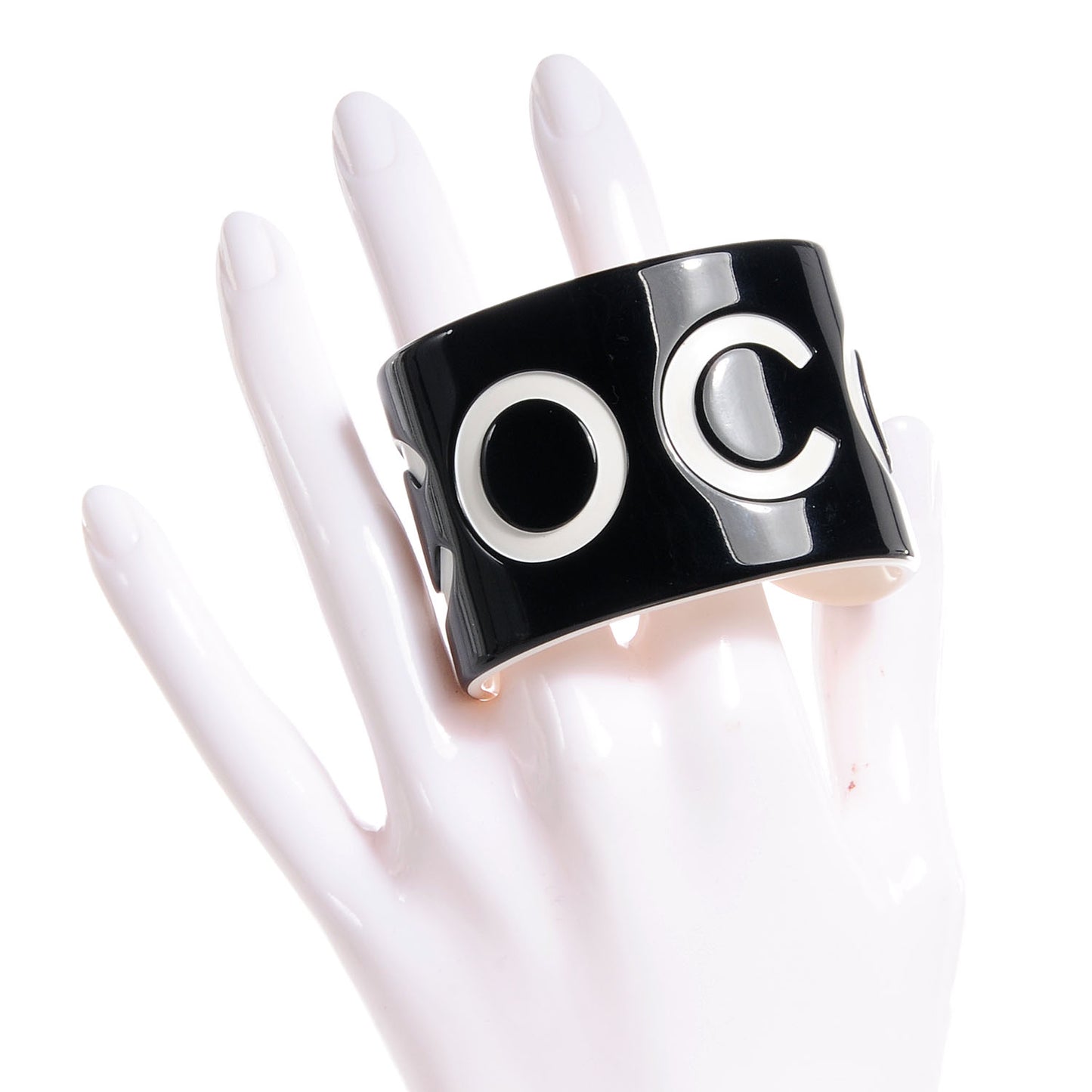 Resin Coco Wide Cuff Black White