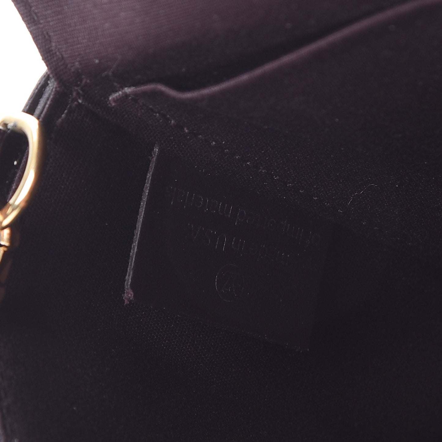 Vernis Pochette Felicie Chain Wallet Amarante