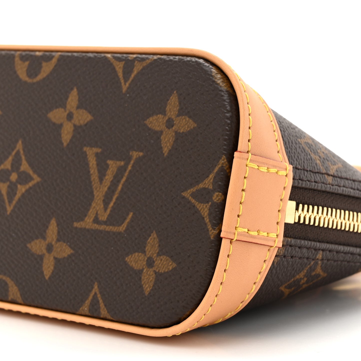 Monogram Nano Alma