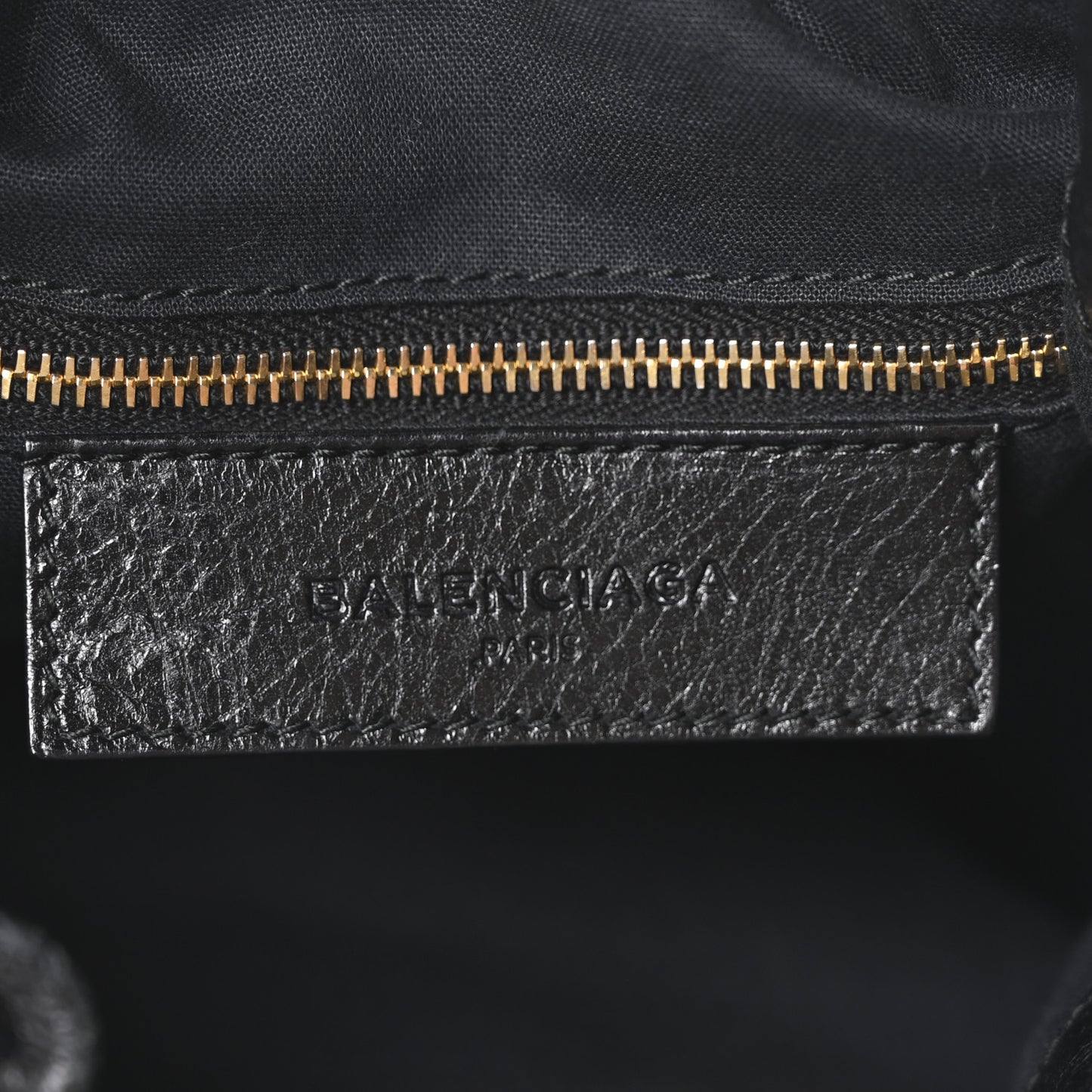 Agneau Giant 12 Gold Hardware Mini Pompon Black
