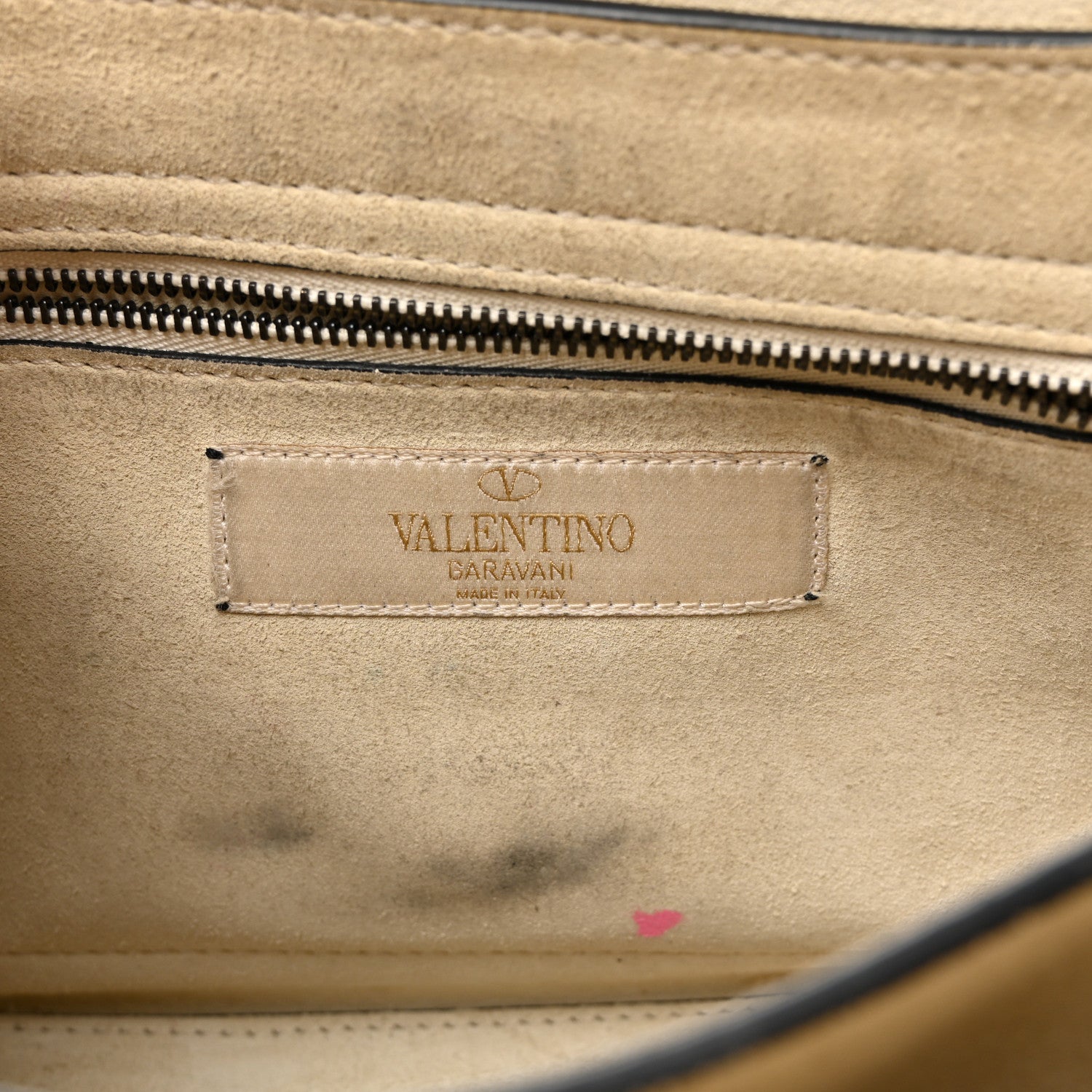 Valentino Garavani Pebbled Calfskin Onyx Medium Guitar Strap Rockstud Rolling Flap Saddle Bag Ivory 6 of 14
