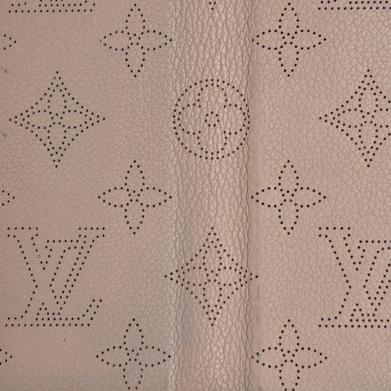 Louis Vuitton Monogram Cuir iPhone 7/8 Folio Case Galet 6 of 9