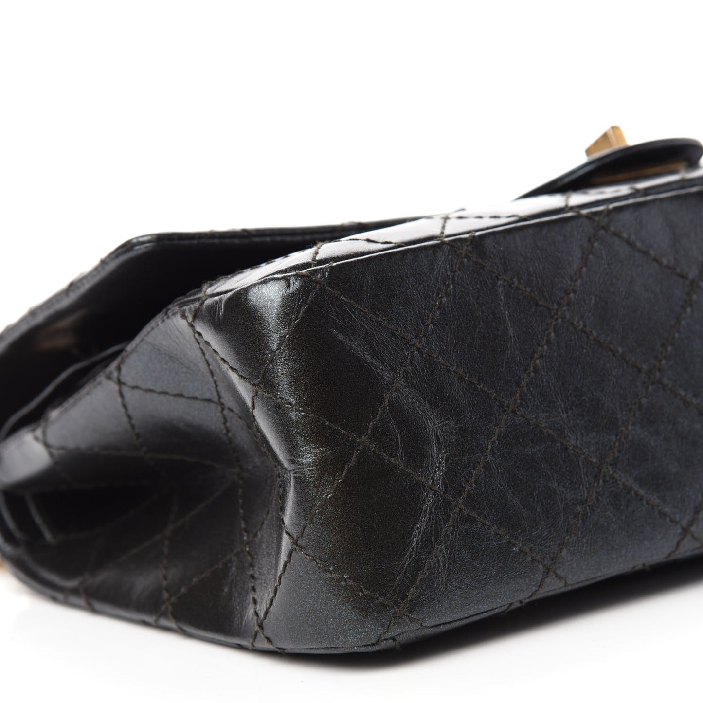 Iridescent Calfskin Quilted 2.55 Reissue 226 Flap Ruthenium