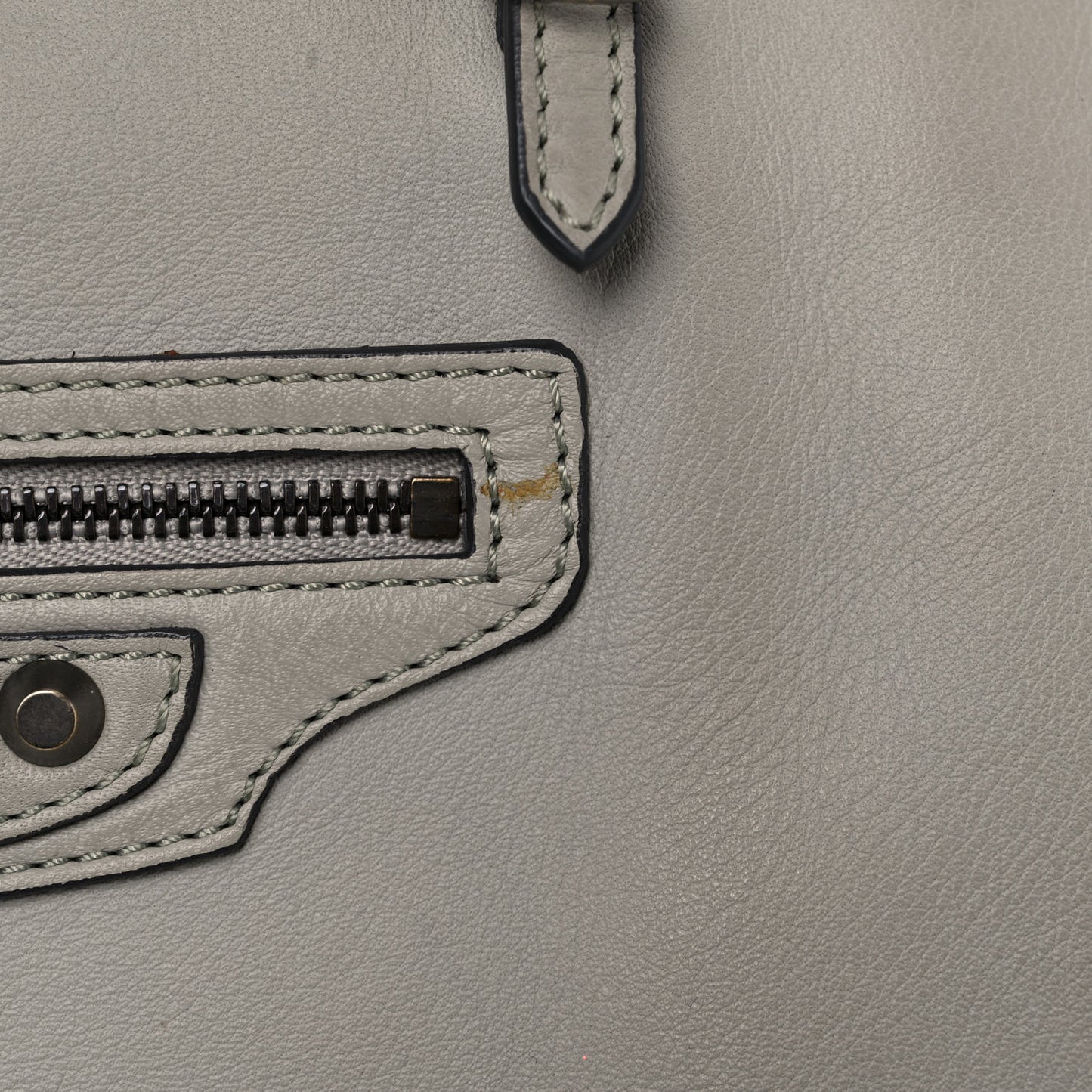 Veau Papier A4 Zip Around Tote Gray