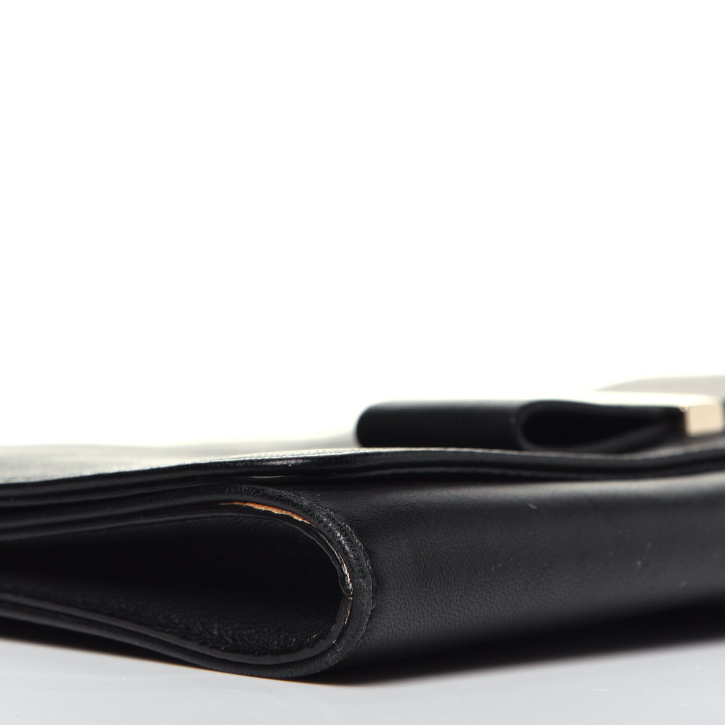 Lambskin Bow Wallet On Chain Black