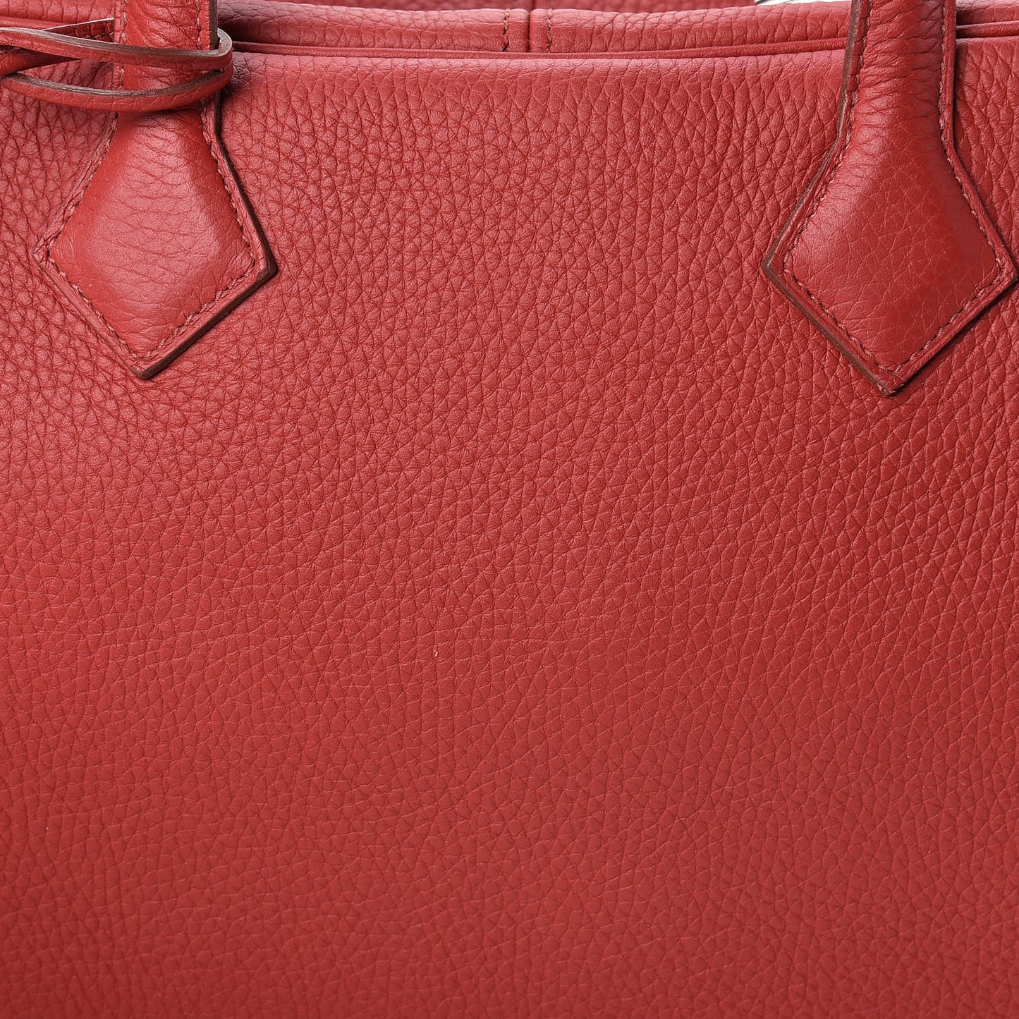 Taurillon Clemence Victoria II 35 Rouge Garance
