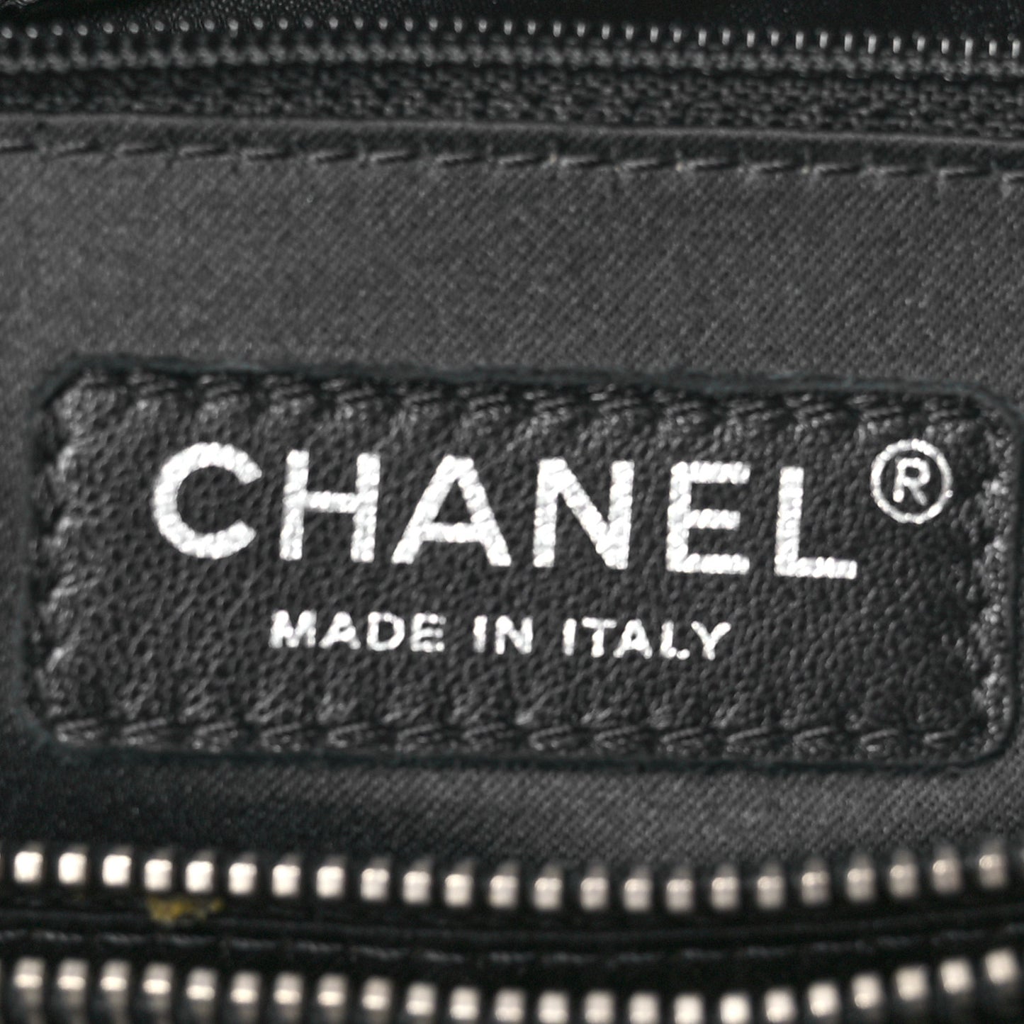 Caviar Quilted XL Grand Shopping Tote GST Black