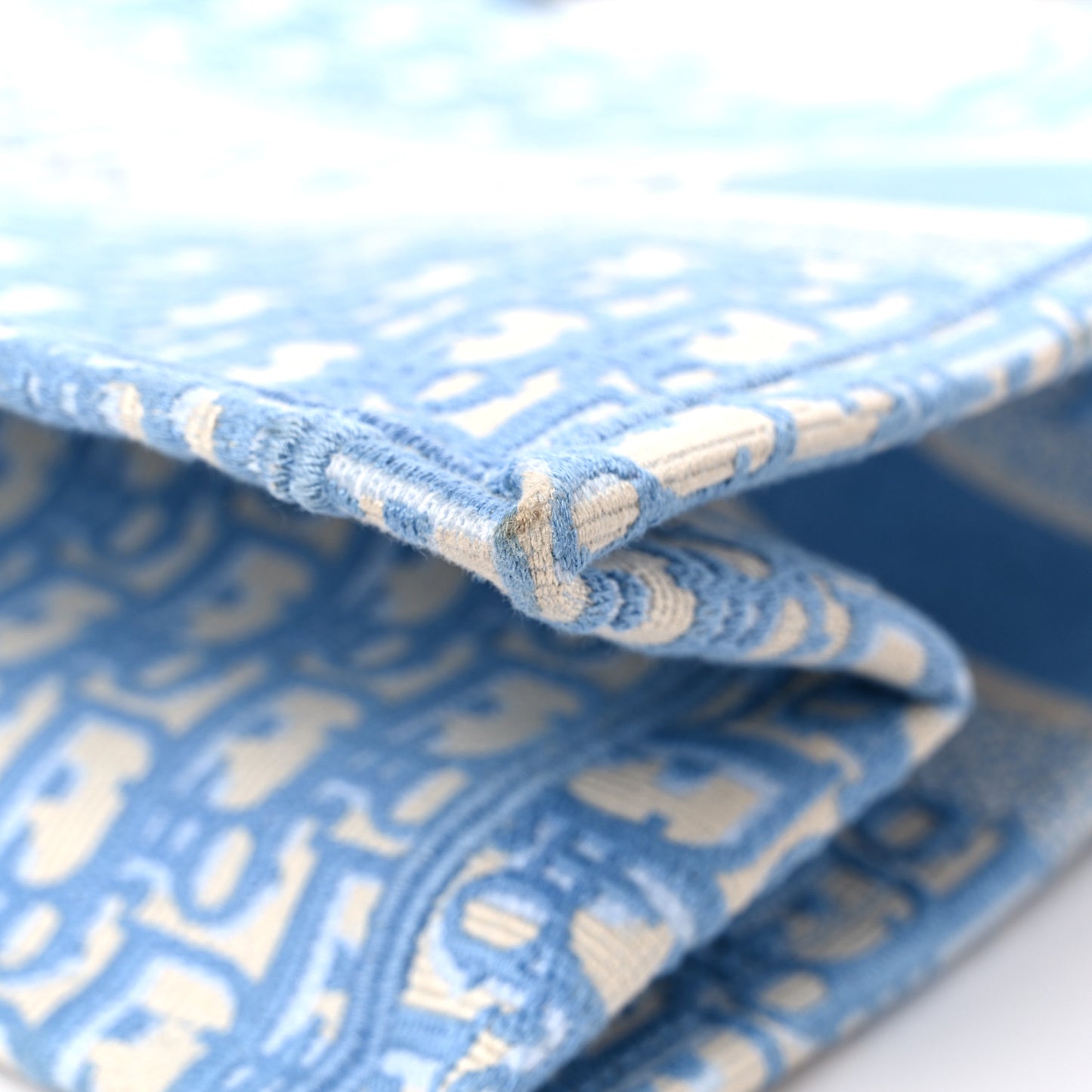 Oblique Medium Book Tote Light Blue