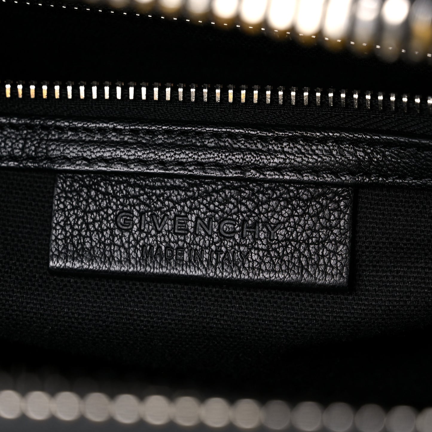 Sugar Goatskin Small Antigona Black