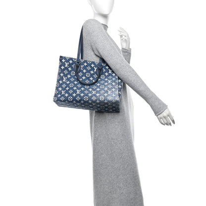 Louis Vuitton Monogram Jacquard Denim Onthego MM Bleu 2 of 9