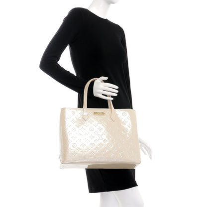 Louis Vuitton Vernis Wilshire MM Blanc Corail 2 of 7