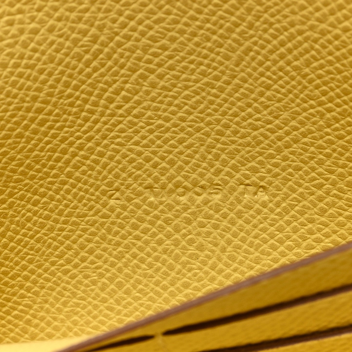 Epsom Constance Long Wallet To Go Wallet Jaune Poussin