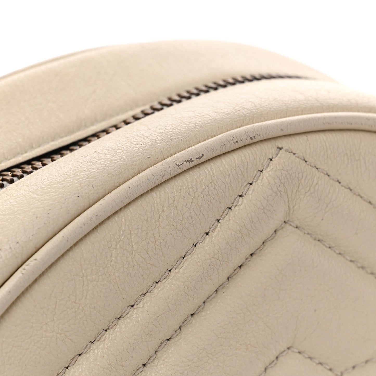 Calfskin Matelasse Mini GG Marmont Round Shoulder Bag White