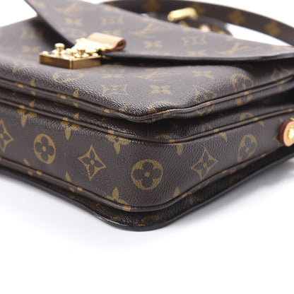 Louis Vuitton Monogram Pochette Metis 7 of 9