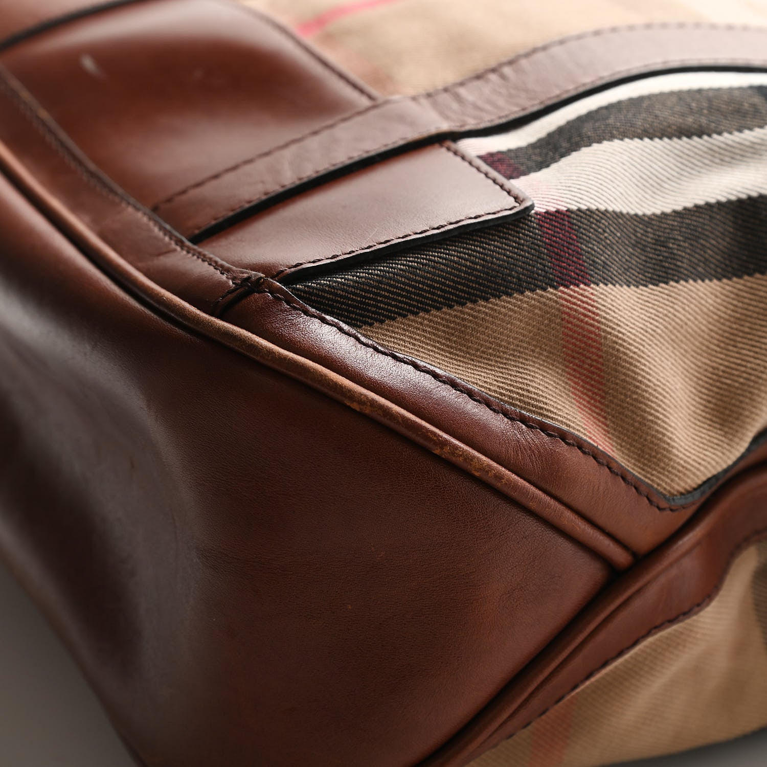 Burberry House Check Tote Dark Tan 30 of 31