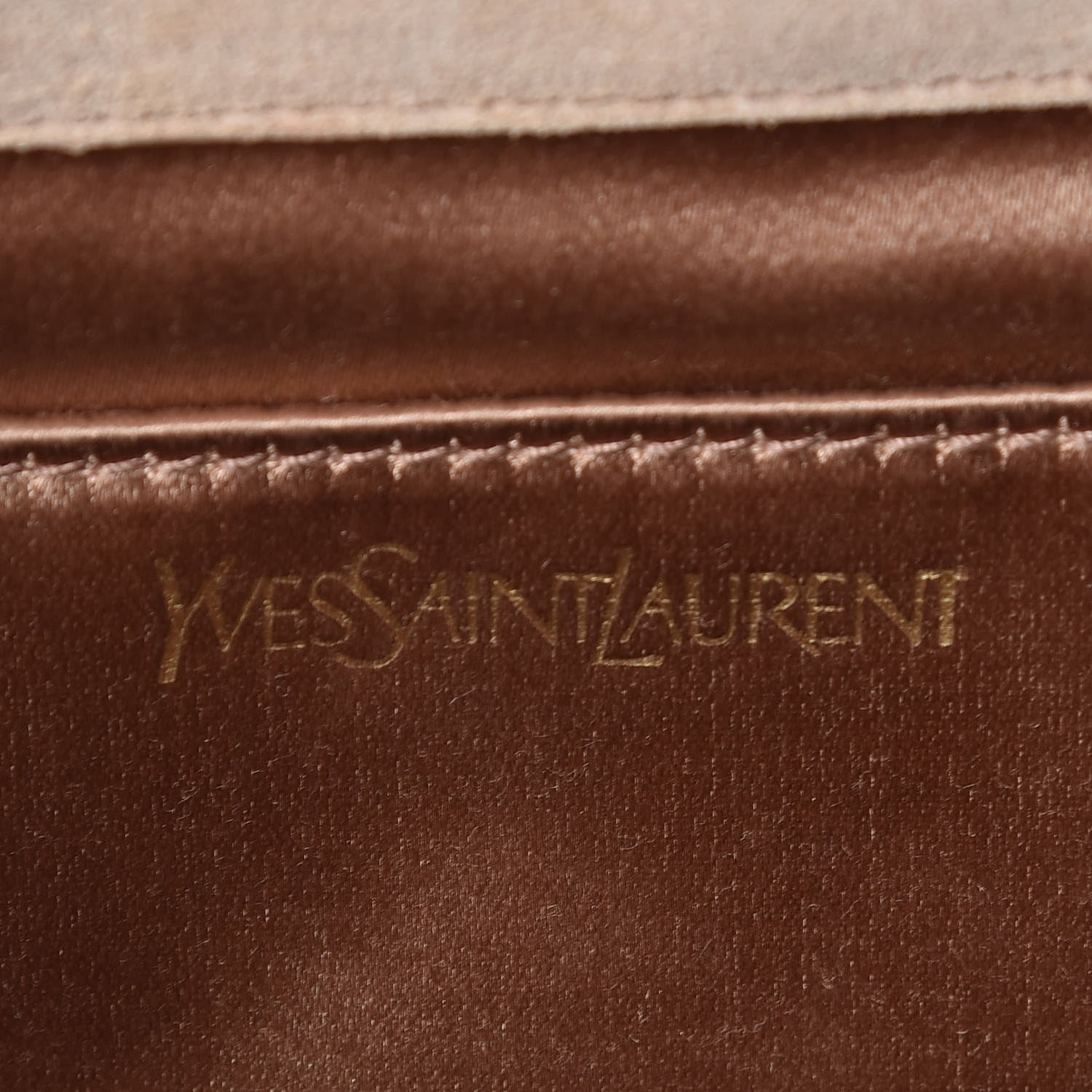 Saint Laurent Patent Calfskin Monogram Large Belle De Jour Clutch Chair 8 of 9
