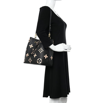 Louis Vuitton Empreinte Monogram Giant Neonoe MM Black Beige 2 of 12