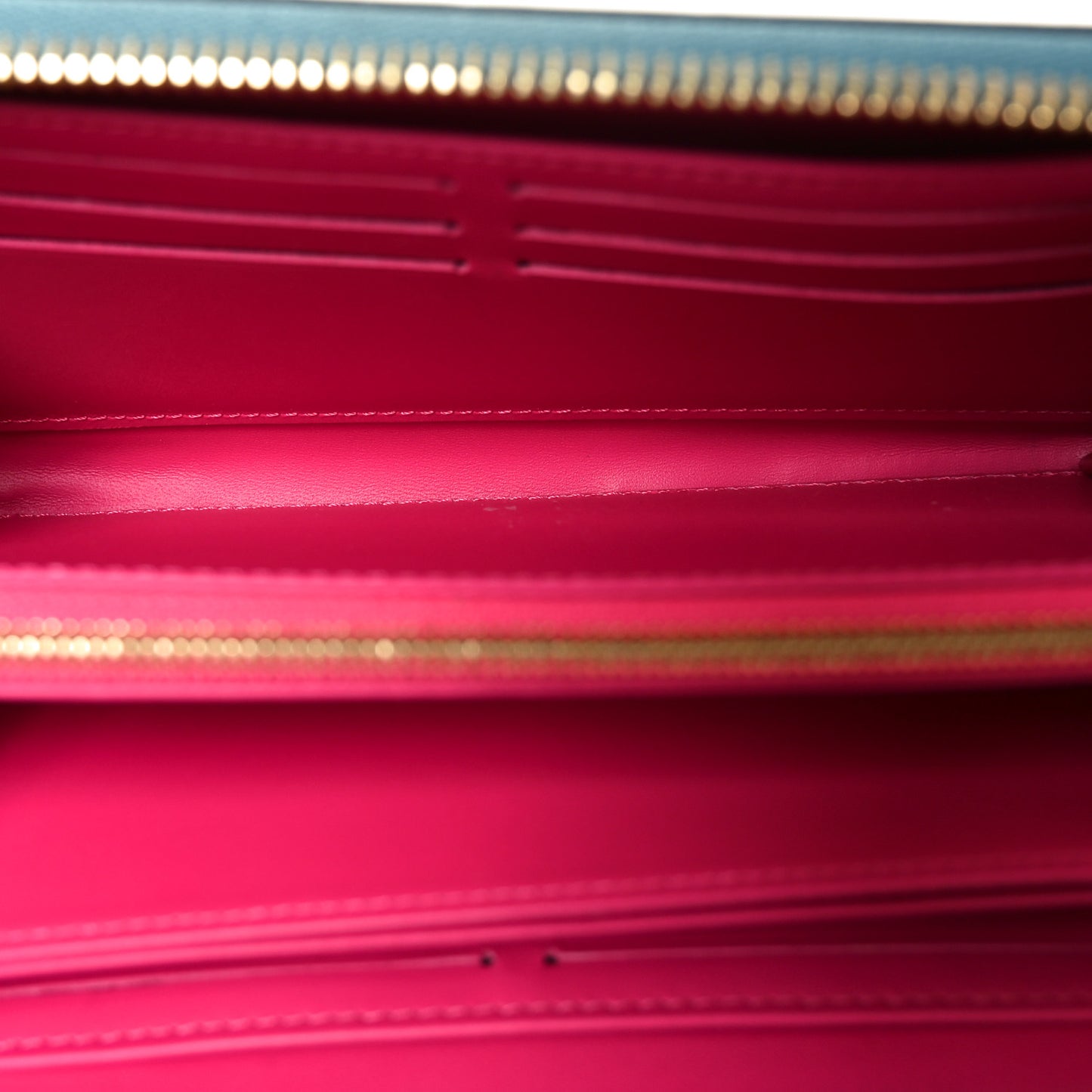 Metallic Vernis Degrade Zippy Wallet Blue Pink