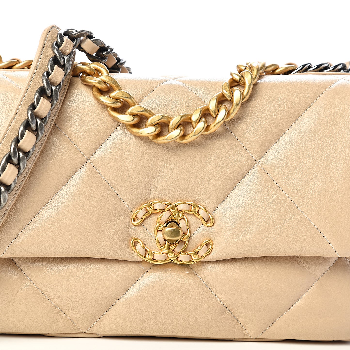Lambskin Quilted Medium 19 Flap Beige