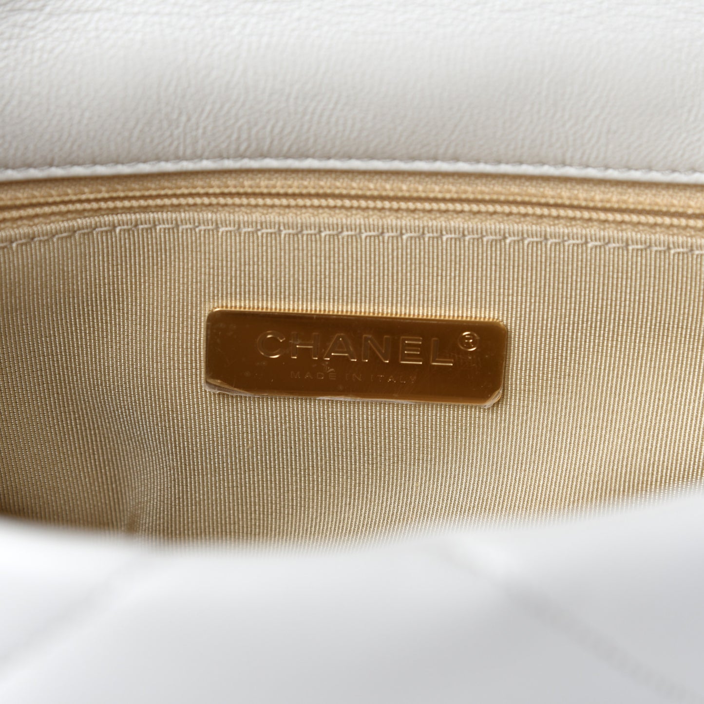 Goatskin Quilted Medium Chanel 19 Flap White