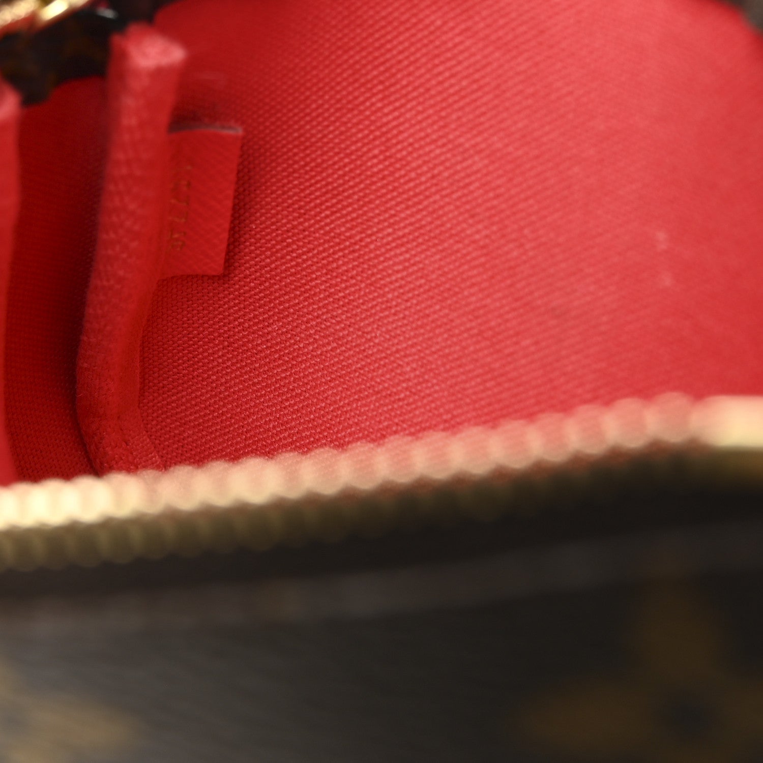 Louis Vuitton Monogram 2021 Christmas Animation London Mini Pochette Accessories Red 7 of 7